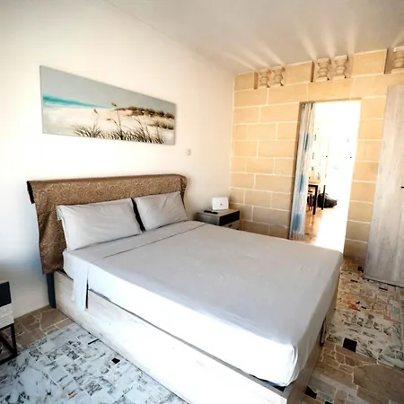 St Jude - Groundfloor Apartament *