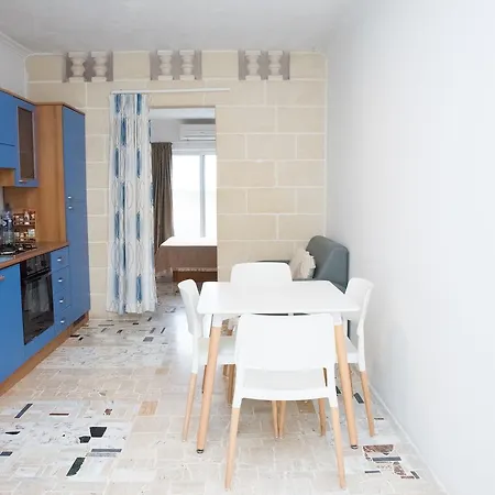 St Jude - Groundfloor Apartament *