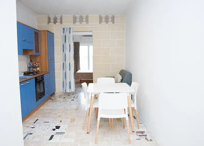 St Jude - Groundfloor Διαμέρισμα *